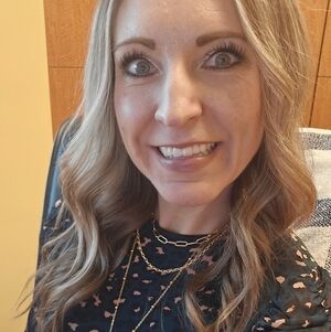 Meet your Posher, Abby